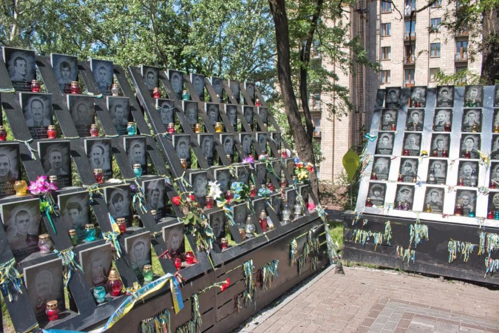Himmlische Hundertschaft - Tote Euromaidan - Mahnmal