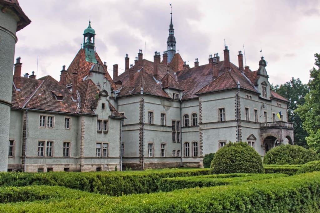 Transkarpatien Sehenswürdigkeiten Schloss Schönborn