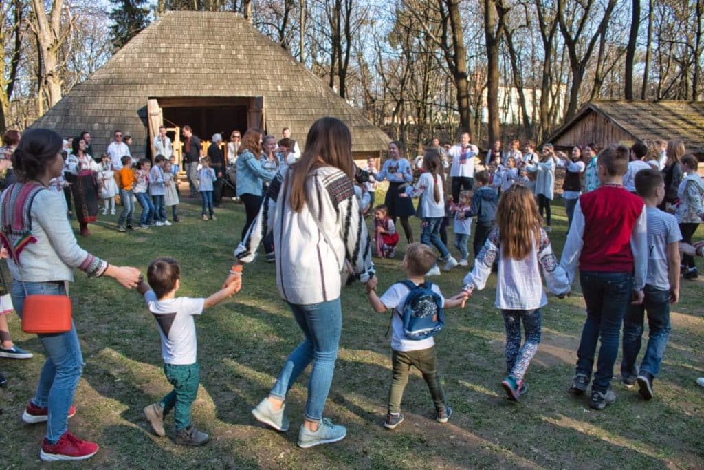 Ukrainian Easter dance