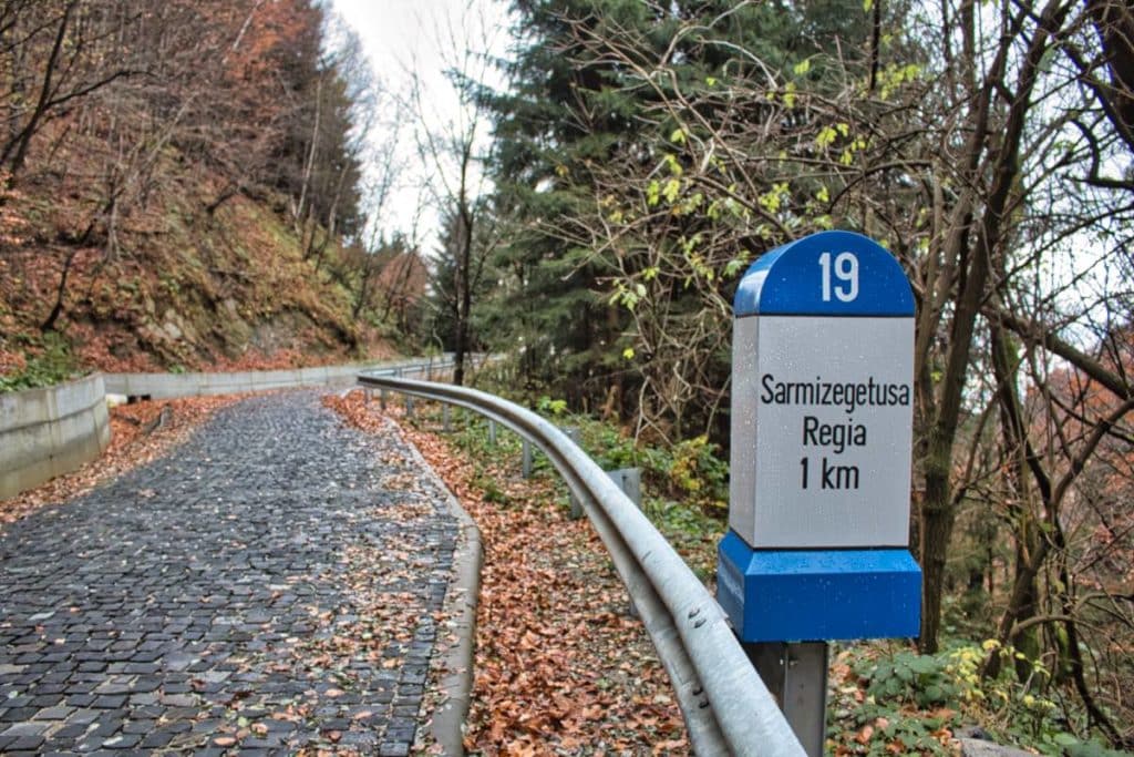 Sarmizegetusa Regia road